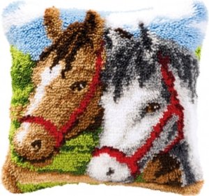 스킬자수(래치훅 Latch Hook Kit)쿠션 CUSHION KIT HORSE HEADS-0014157