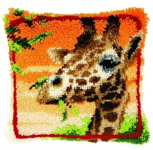 스킬자수(래치훅 Latch Hook Kit)쿠션 Eating Giraffe-0147957 